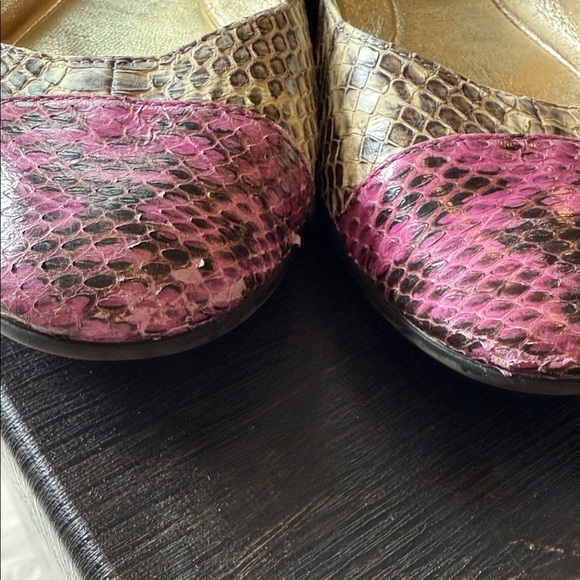 Jimmy Choo Snakeskin Pink and Cream Loafers size 36 - Picture 11 of 11